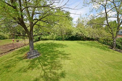 1718 Fallbrook Ln, Cincinnati, OH 45240 photo 25