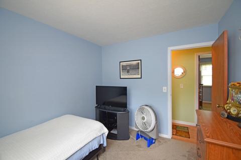 1718 Fallbrook Ln, Cincinnati, OH 45240 photo 16