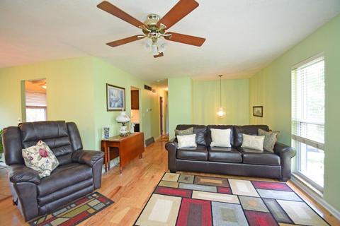 1718 Fallbrook Ln, Cincinnati, OH 45240 photo 6
