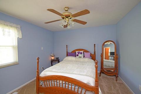 1718 Fallbrook Ln, Cincinnati, OH 45240 photo 12