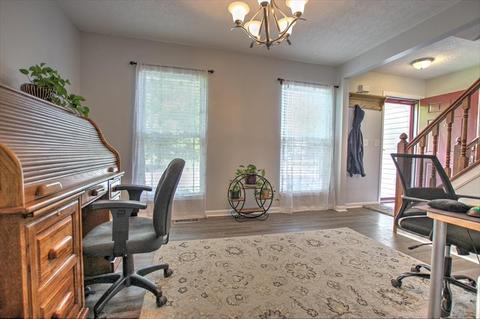 165 Regency Sq, Hamilton Township, OH 45039 photo 2