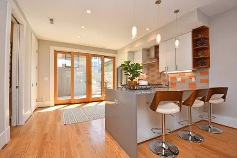 1340 Spring St, Cincinnati, OH 45202 photo 4