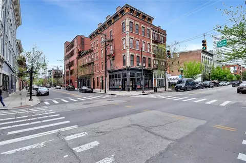 1232 Vine St #1, Cincinnati, OH 45202 photo 2