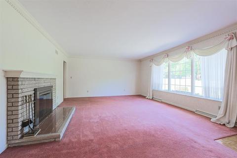8935 Sandymar Dr, Cincinnati, OH 45242 photo 4