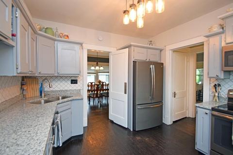 105 Washington Ave, Glendale, OH 45246 photo 13
