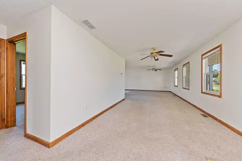 107 Boulder Dr, Mount Orab, OH 45154 photo 3
