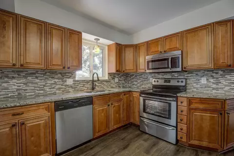 1102 Meadowind Ct, Cincinnati, OH 45231 photo 12