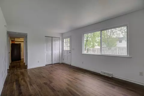 1102 Meadowind Ct, Cincinnati, OH 45231 photo 8