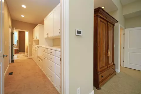 1164 Riverside Dr, Cincinnati, OH 45202 photo 24
