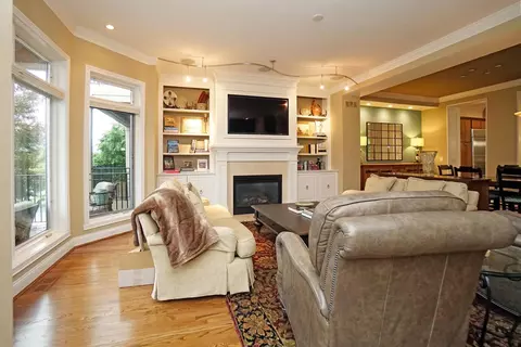 1164 Riverside Dr, Cincinnati, OH 45202 photo 6