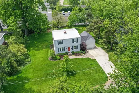 1 Kendale Ct, Cincinnati, OH 45236 photo 2
