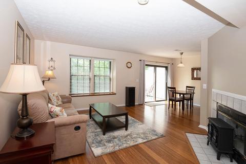 2831 Phaeton Ln, Maineville, OH 45039 photo 2