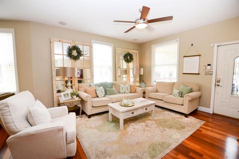 2748 Willard Ave, Cincinnati, OH 45209 photo 2