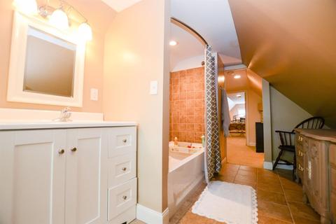2748 Willard Ave, Cincinnati, OH 45209 photo 13