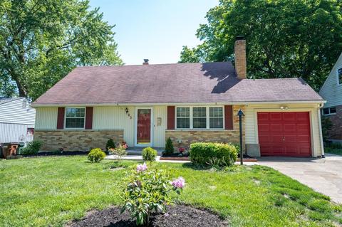 65 Hamlin Dr, Greenhills, OH 45218 photo 2