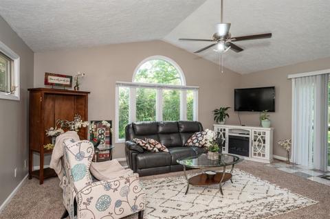 65 Hamlin Dr, Greenhills, OH 45218 photo 22