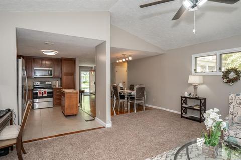 65 Hamlin Dr, Greenhills, OH 45218 photo 26