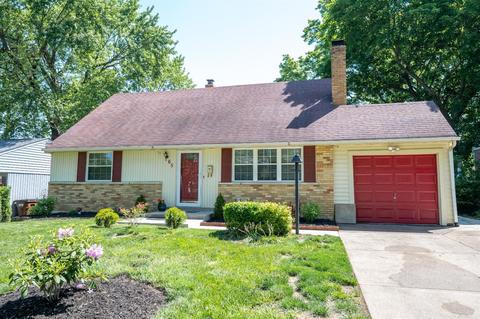 65 Hamlin Dr, Greenhills, OH 45218 photo 1