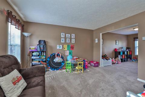 9675 Fallshill Cir, Cincinnati, OH 45231 photo 6