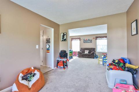 9675 Fallshill Cir, Cincinnati, OH 45231 photo 13