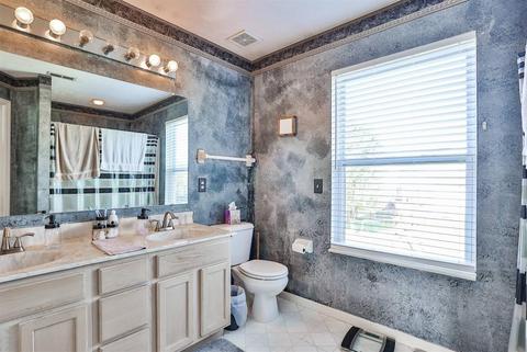 9675 Fallshill Cir, Cincinnati, OH 45231 photo 21
