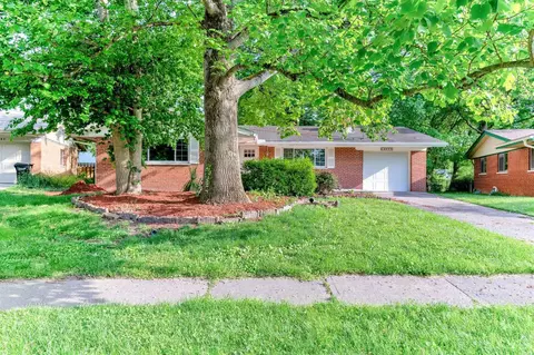 5979 Wayside Ct, Cincinnati, OH 45230 photo 2