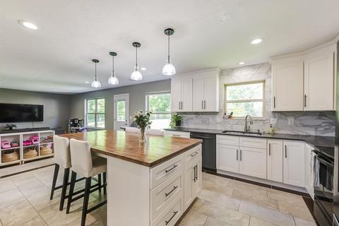 674 Weeping Willow Ln, Hamilton Township, OH 45039 photo 6