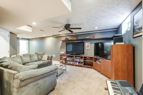 674 Weeping Willow Ln, Hamilton Township, OH 45039 photo 19