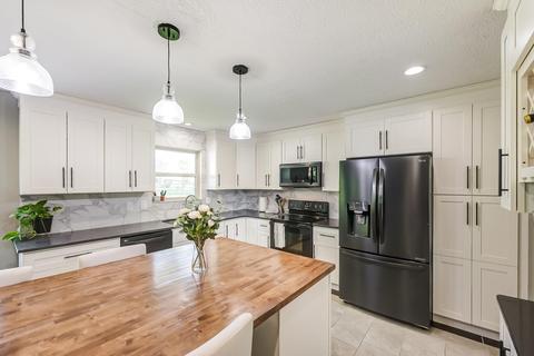674 Weeping Willow Ln, Hamilton Township, OH 45039 photo 8