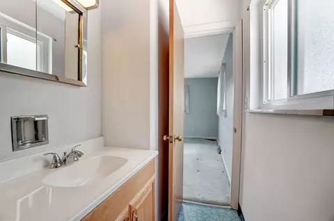 8714 Pringle Dr, Cincinnati, OH 45231 photo 23