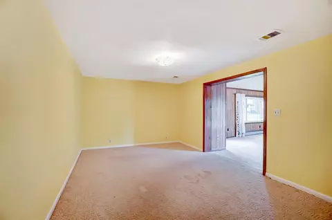 8714 Pringle Dr, Cincinnati, OH 45231 photo 32