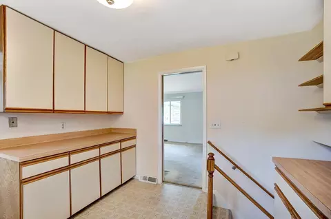 8714 Pringle Dr, Cincinnati, OH 45231 photo 18