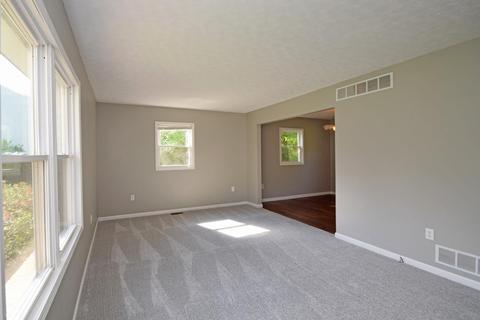 1297 Surrender Ct, Amelia, OH 45102 photo 4