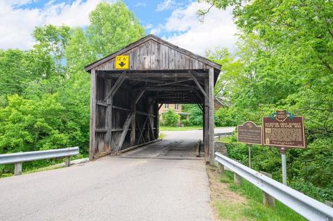 1575 Covered Bridge Rd, Cincinnati, OH 45231 photo 4