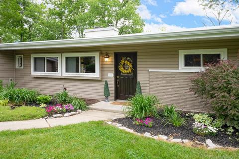 1575 Covered Bridge Rd, Cincinnati, OH 45231 photo 2
