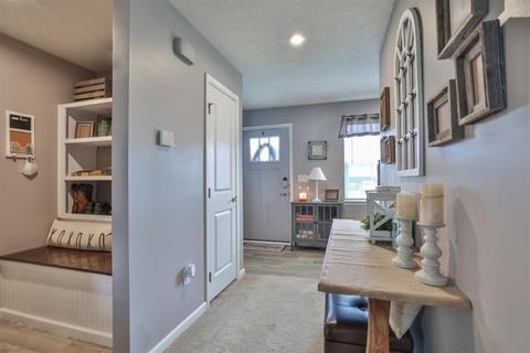 9453 Morris Dr, Harrison, OH 45030 photo 4