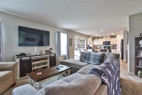 9453 Morris Dr, Harrison, OH 45030 photo 6