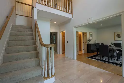 3545 Fawnrun Dr, Evendale, OH 45241 photo 5