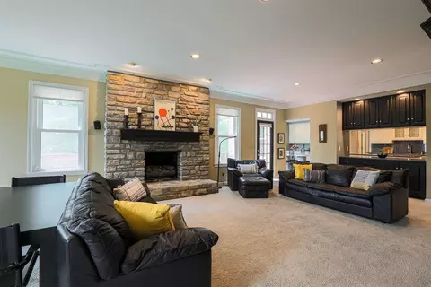 3545 Fawnrun Dr, Evendale, OH 45241 photo 10