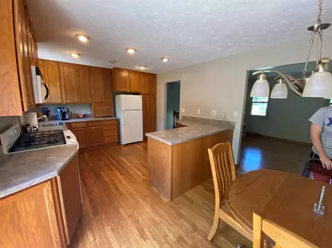 793 Picket Way, Cincinnati, OH 45245 photo 6