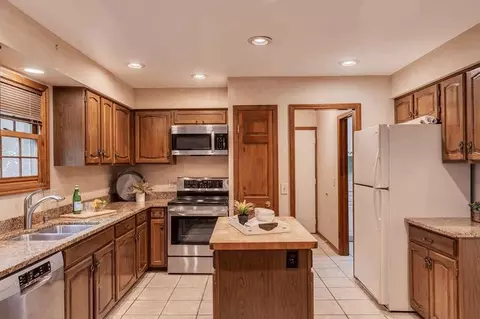 3793 Fallentree Ln, Blue Ash, OH 45236 photo 11