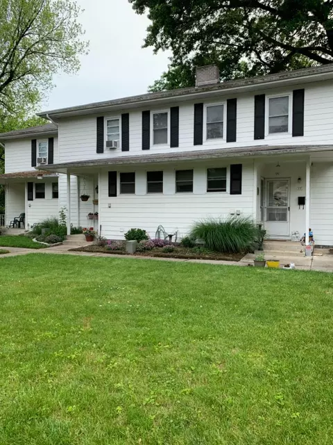 13 Dewitt St, Greenhills, OH 45218 photo 1