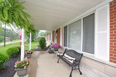 742 Loda Dr, Cincinnati, OH 45245 photo 3