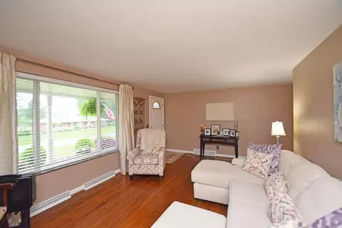 742 Loda Dr, Cincinnati, OH 45245 photo 7