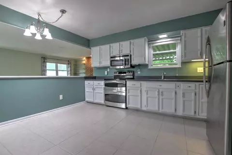 6703 Devonwood Dr, North College Hill, OH 45224 photo 9