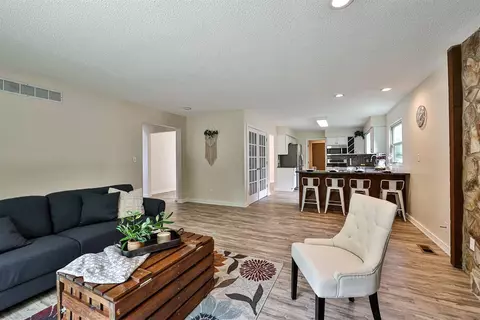 11002 Embassy Dr, Forest Park, OH 45240 photo 11