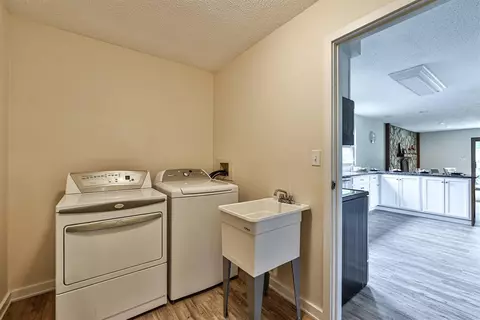 11002 Embassy Dr, Forest Park, OH 45240 photo 20