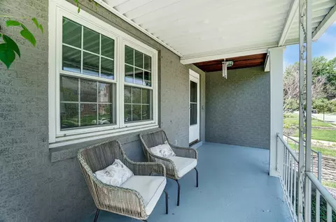 3335 Maplecrest Pl, Cincinnati, OH 45209 photo 2