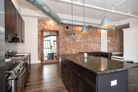 417 Vine St #503, Cincinnati, OH 45202 photo 3