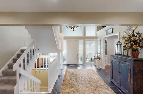 5963 Snyder Rd, Cincinnati, OH 45247 photo 3